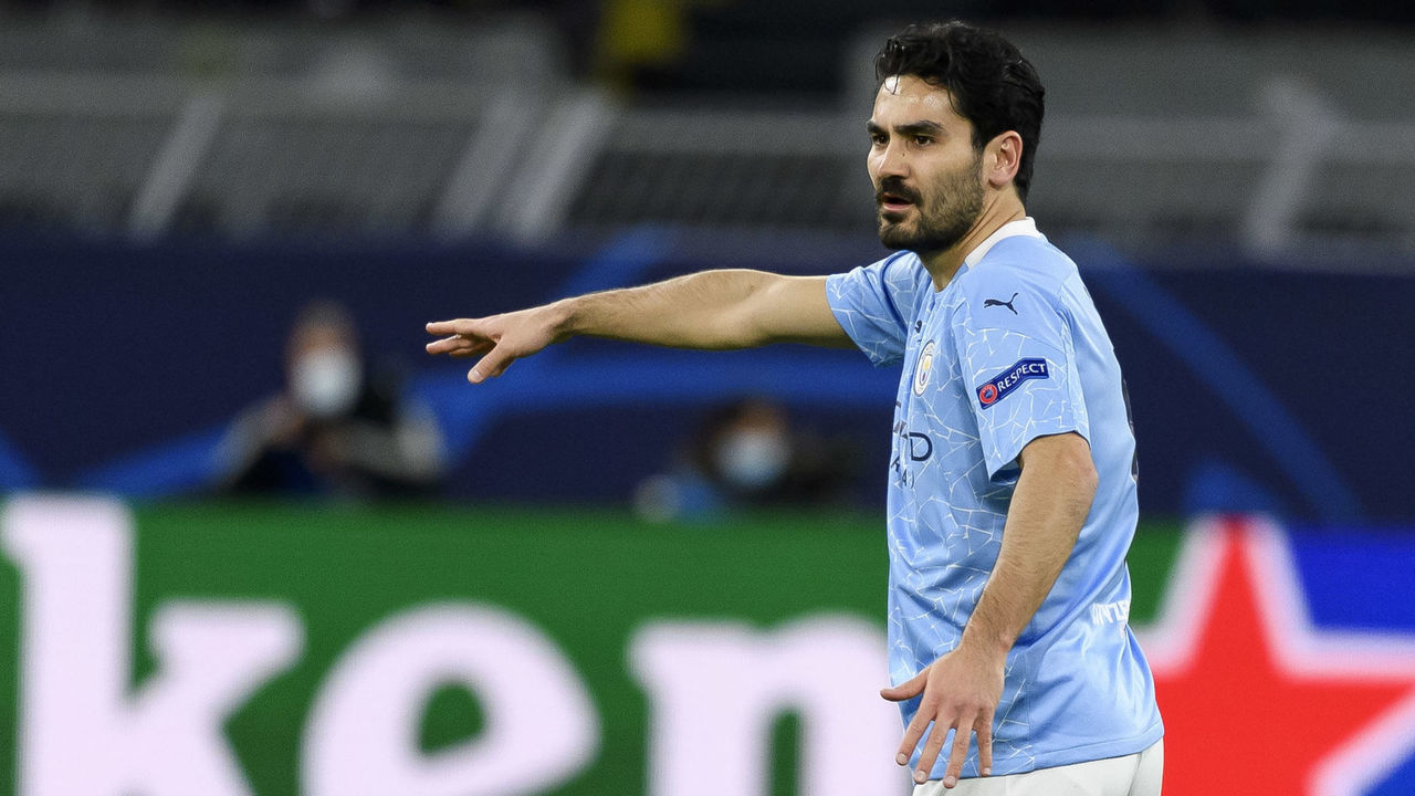 DORTMUND, GERMANY - APRIL 14:(BILD ZEITUNG OUT) Ilkay Guendogan of Manchester City gestures during the UEFA Champions League Quarter Final Second Leg match between Borussia Dortmund and Manchester City at Signal Iduna Park on April 14, 2021 in Dortmund, Germany.