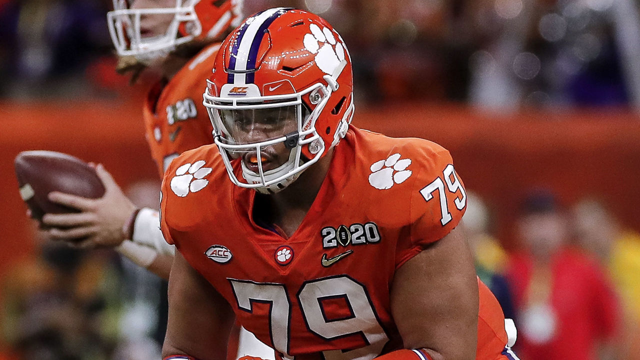 Cincinnati Bengals guard Jackson Carman (79) looks to make a block