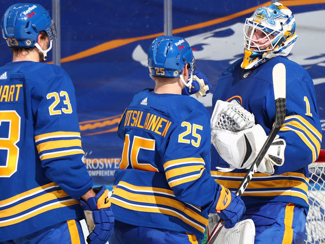 Sabres Fend Off Bruins To Secure Luukkonen S 1st Career Win Thescore Com