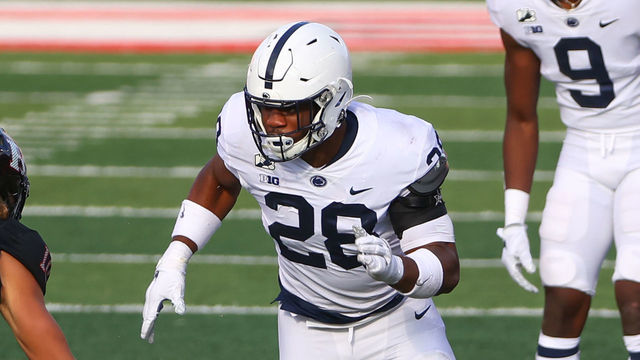 PISCATAWAY, NJ - DECEMBER 05: Penn State Nittany Lions defensive end Jayson Oweh (28) during the college football game between the Rutgers Scarlet Knights and the Penn State Nittany Lions on December 5, 2020 at SHI Stadium in Piscataway, NJ.