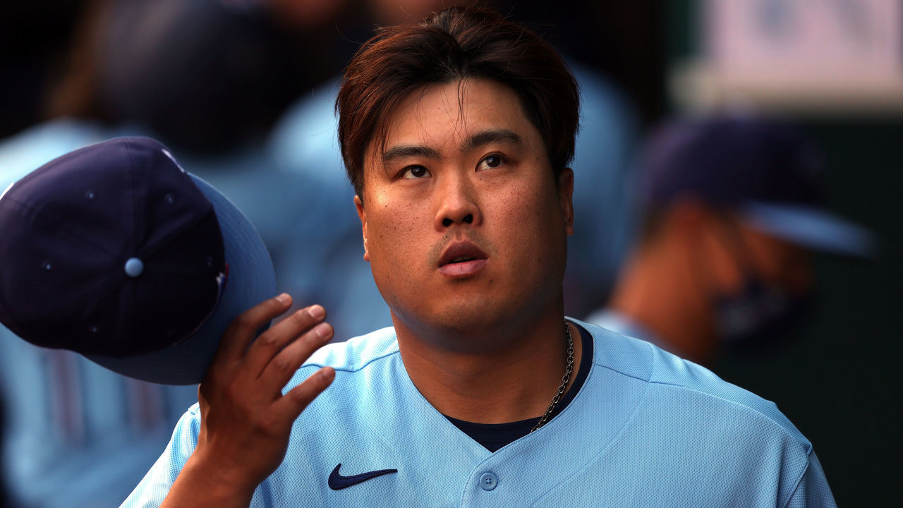 ARLINGTON, TEXAS - APRIL 07: Hyun-Jin Ryu #99 of the Toronto Blue Jays in the eighth inning at Globe Life Field on April 07, 2021 in Arlington, Texas.