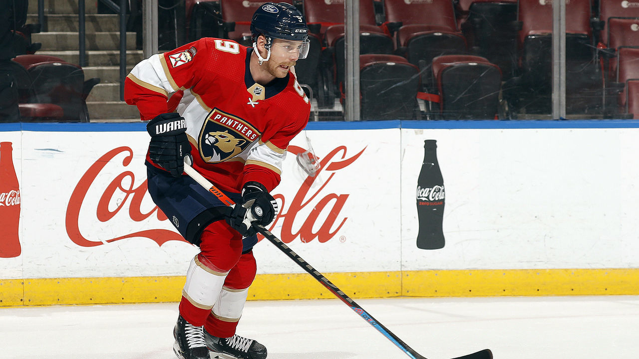 SUNRISE, FL - APRIL 22: Sam Bennett #9 of the Florida Panthers warms up on the ice prior to the start of the game against the Carolina Hurricanes at the BB&T Center on April 22, 2021 in Sunrise, Florida.