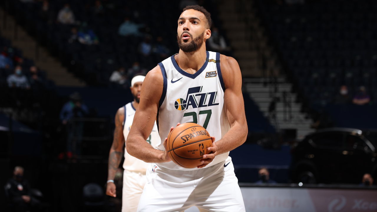 MINNEAPOLIS, MN - APRIL 26: Rudy Gobert #27 of the Utah Jazz shoots free throw against the Minnesota Timberwolves on April 26, 2021 at Target Center in Minneapolis, Minnesota. Mandatory Copyright Notice: Copyright 2021 NBAE