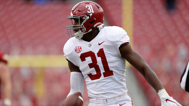 FAYETTEVILLE, AR - DECEMBER 12: Will Anderson Jr. of the Alabama Crimson Tide against the Arkansas Razorbacks at Razorback Stadium on December 12, 2020 in Fayetteville, Arkansas.