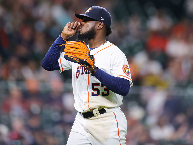 Astros' Javier pitches 7 shutout innings with coffee stain on pants