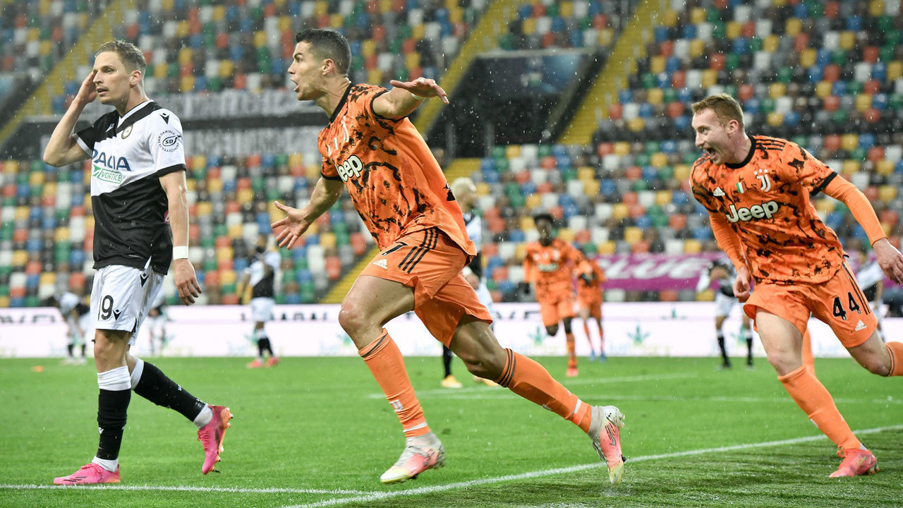 UDINE, ITALY - MAY 02: Juventus player Cristiano Ronaldo celebrates the 1-2 goal during the Serie A match between Udinese Calcio and Juventus at Dacia Arena on May 2, 2021 in Udine, Italy.