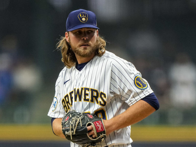 Blue Jays' Robbie Ray wins AL Cy Young, Brewers' Corbin Burnes takes NL