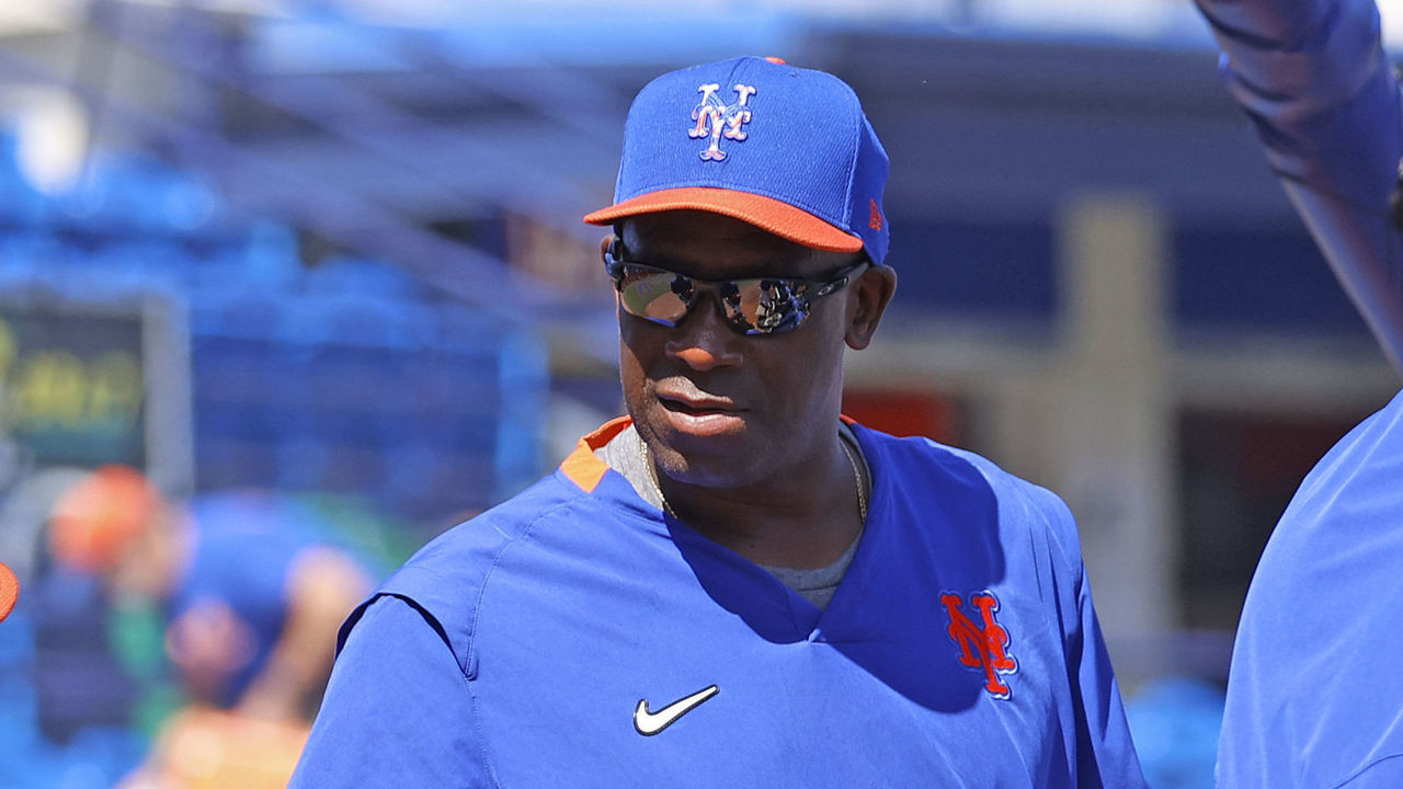 PORT ST LUCIE, FL - MARCH 4: Hitting coach Chili Davis #54 talks to Dominic Smith #2 of the New York Mets after he took batting practice prior to the spring training game against the St Louis Cardinals at Clover Park on March 4, 2020 in Port St. Lucie, Florida. The Mets defeated the Cardinals 4-1.