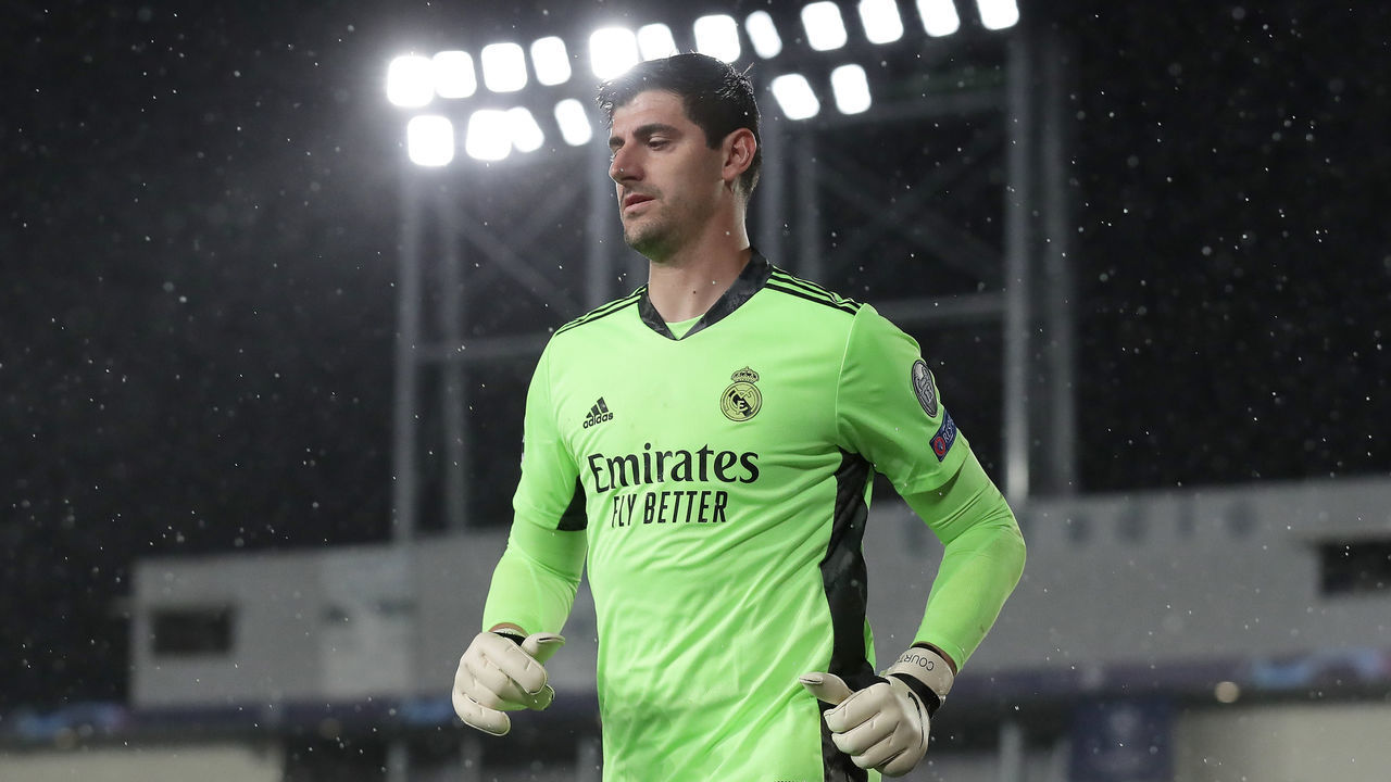 MADRID, SPAIN - APRIL 27: MADRID, SPAIN - APRIL 27: Goalkeeper Thibaut Courtois of Real Madrid CF in action during the UEFA Champions League Semi Final First Leg match between Real Madrid and Chelsea FC at Estadio Alfredo Di Stefano on April 27, 2021 in Madrid, Spain. Sporting stadiums around Spain remain under strict restrictions due to the Coronavirus Pandemic as Government social distancing laws prohibit fans inside venues resulting in games being played behind closed doors.