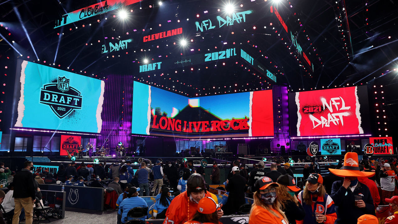 CLEVELAND, OHIO - APRIL 29: Fans wait for the start of the 2021 NFL Draft at the Great Lakes Science Center on April 29, 2021 in Cleveland, Ohio.