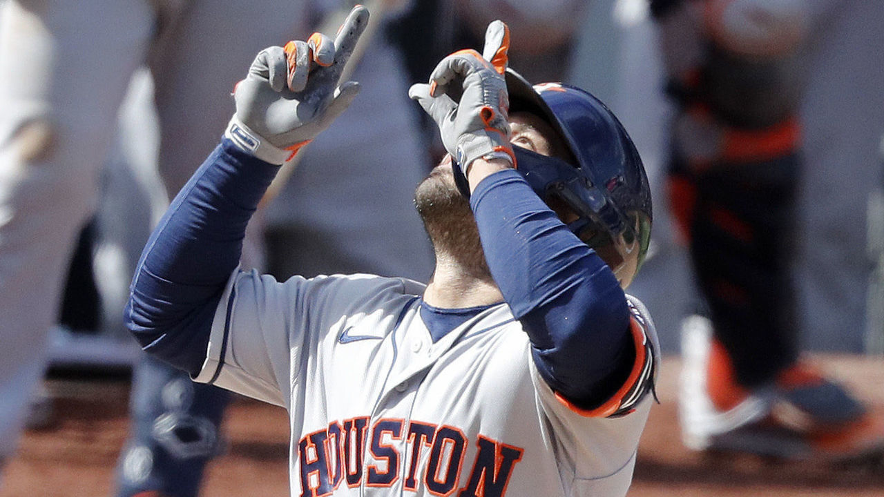 NEW YORK, NEW YORK - MAY 06: Jose Altuve #27 of the Houston Astros celebrates his eighth inning three run home run against the New York Yankees at Yankee Stadium on May 06, 2021 in New York City.