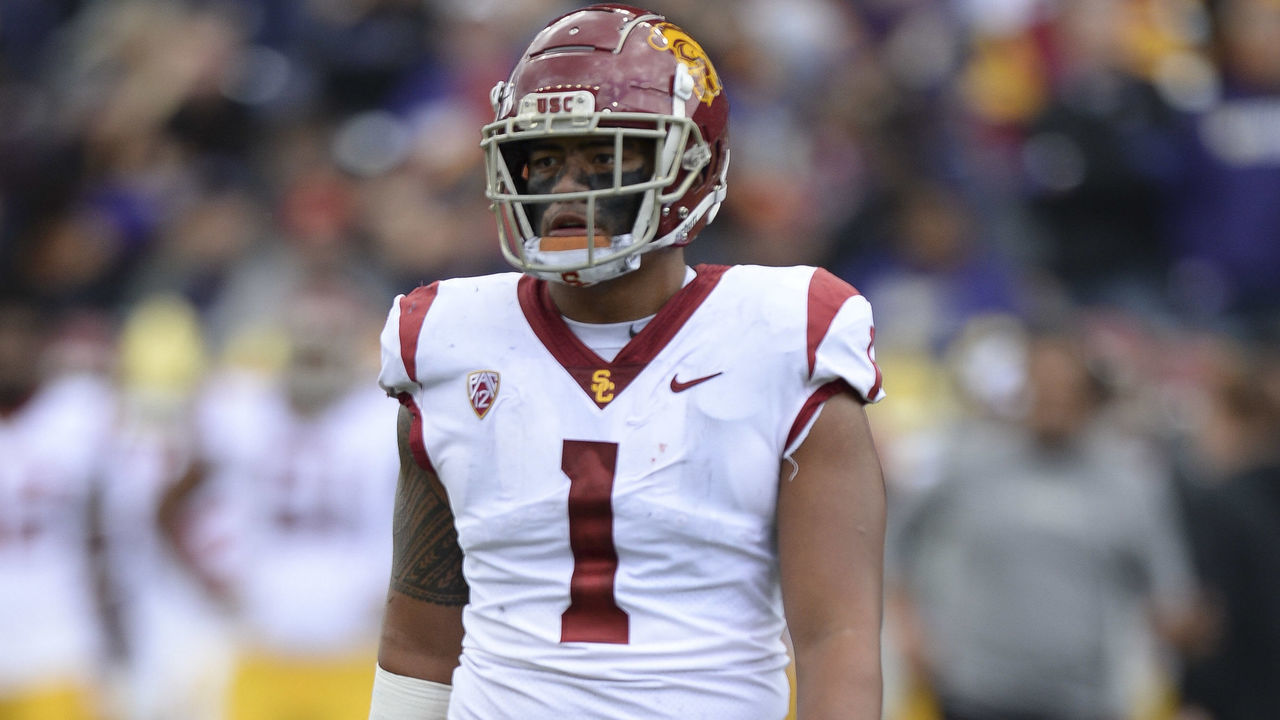SEATTLE, WA - SEPTEMBER 28: USC Trojans linebacker Palaie Gaoteote IV (1) during a PAC12 Conference game between the Washington Huskies and the USC Trojans on September 28, 2019, at Husky Stadium in Seattle, WA.
