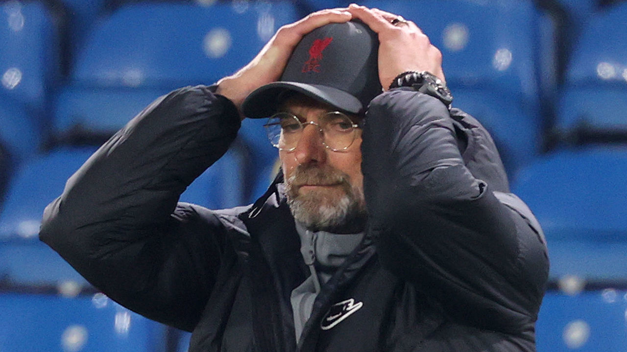 LEEDS, ENGLAND - APRIL 19: Juergen Klopp, Manager of Liverpool reacts during the Premier League match between Leeds United and Liverpool at Elland Road on April 19, 2021 in Leeds, England. Sporting stadiums around the UK remain under strict restrictions due to the Coronavirus Pandemic as Government social distancing laws prohibit fans inside venues resulting in games being played behind closed doors.