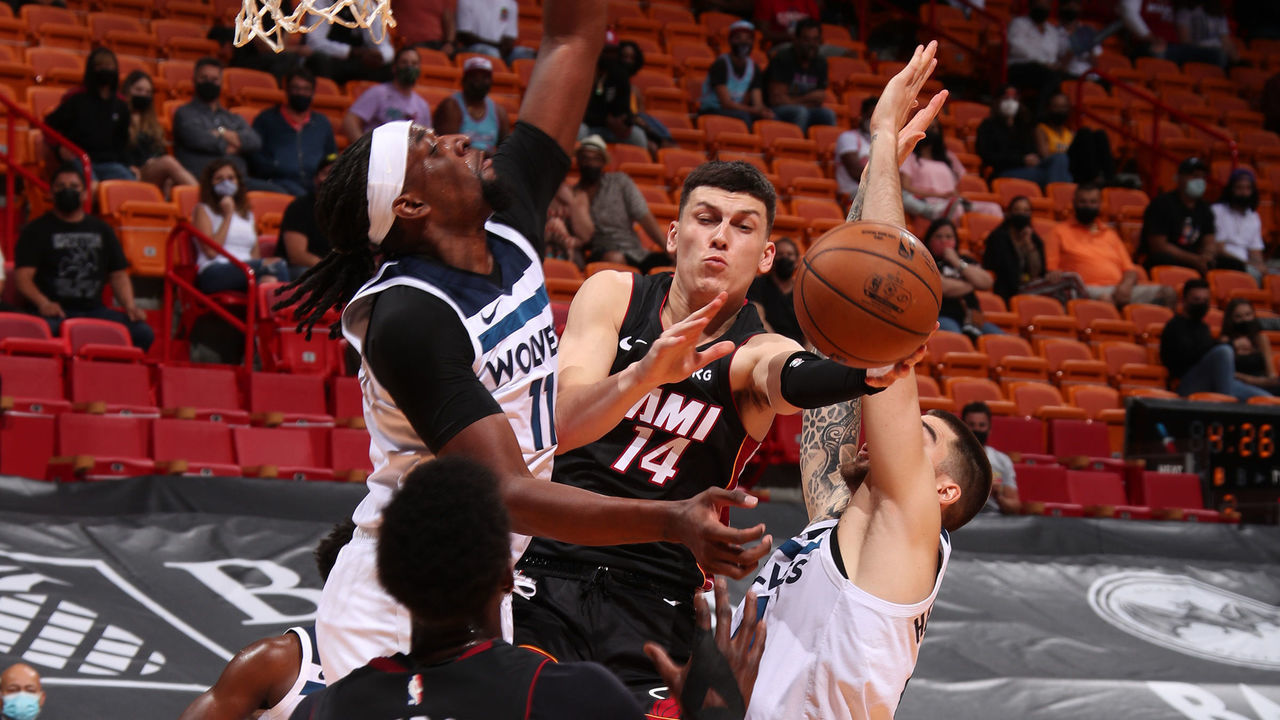 MIAMI, FL - MAY 7: Tyler Herro #14 of the Miami Heat drives to the basket during the game against the Minnesota Timberwolves on May 7, 2021 at American Airlines Arena in Miami, Florida. Mandatory Copyright Notice: Copyright 2021 NBAE