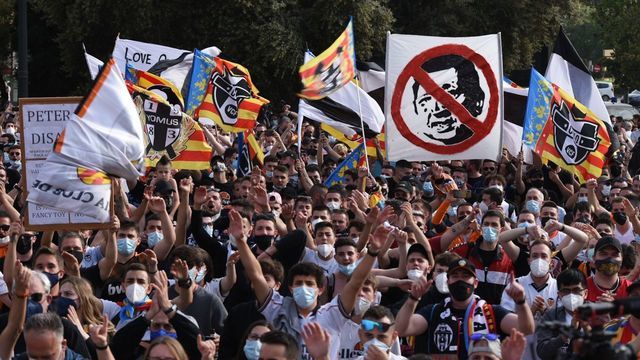 VALENCIA, SPAIN - MAY 08: Valencia CF fans take part in a rally on 8 May 2021 in Valencia, Comunidad Valenciana, Spain. This rally protests against the management of the current majority shareholder of Valencia CF, Peter Lim. The mobilization has been called by the collectives Libertad VCF and CurvaNord.