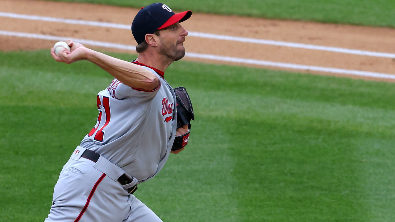 NEW YORK, NY - MAY 08: Pitcher Max Scherzer #31 delivers a pitch against the New York Yankees during the first inning a game at Yankee Stadium on May 8, 2021 in New York City.