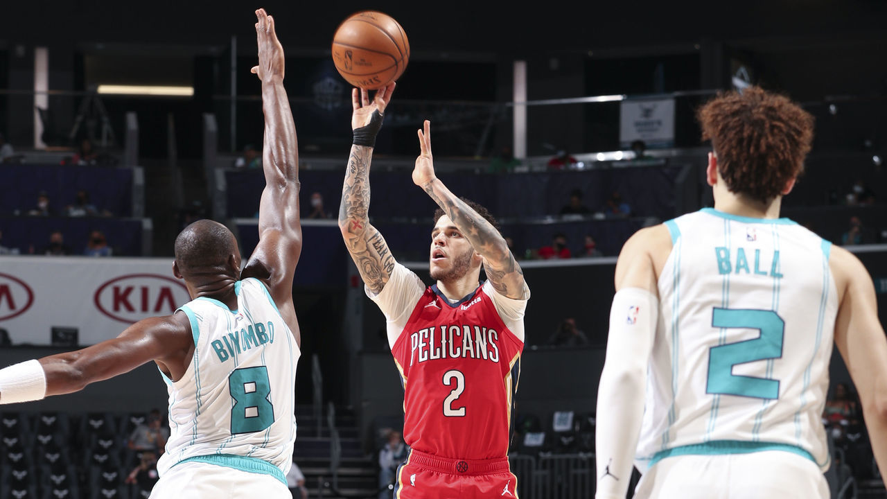 CHARLOTTE, NC - MAY 9: Lonzo Ball #2 of the New Orleans Pelicans shoots the ball during the game against the Charlotte Hornets on May 9, 2021 at Spectrum Center in Charlotte, North Carolina. Mandatory Copyright Notice: Copyright 2021 NBAE
