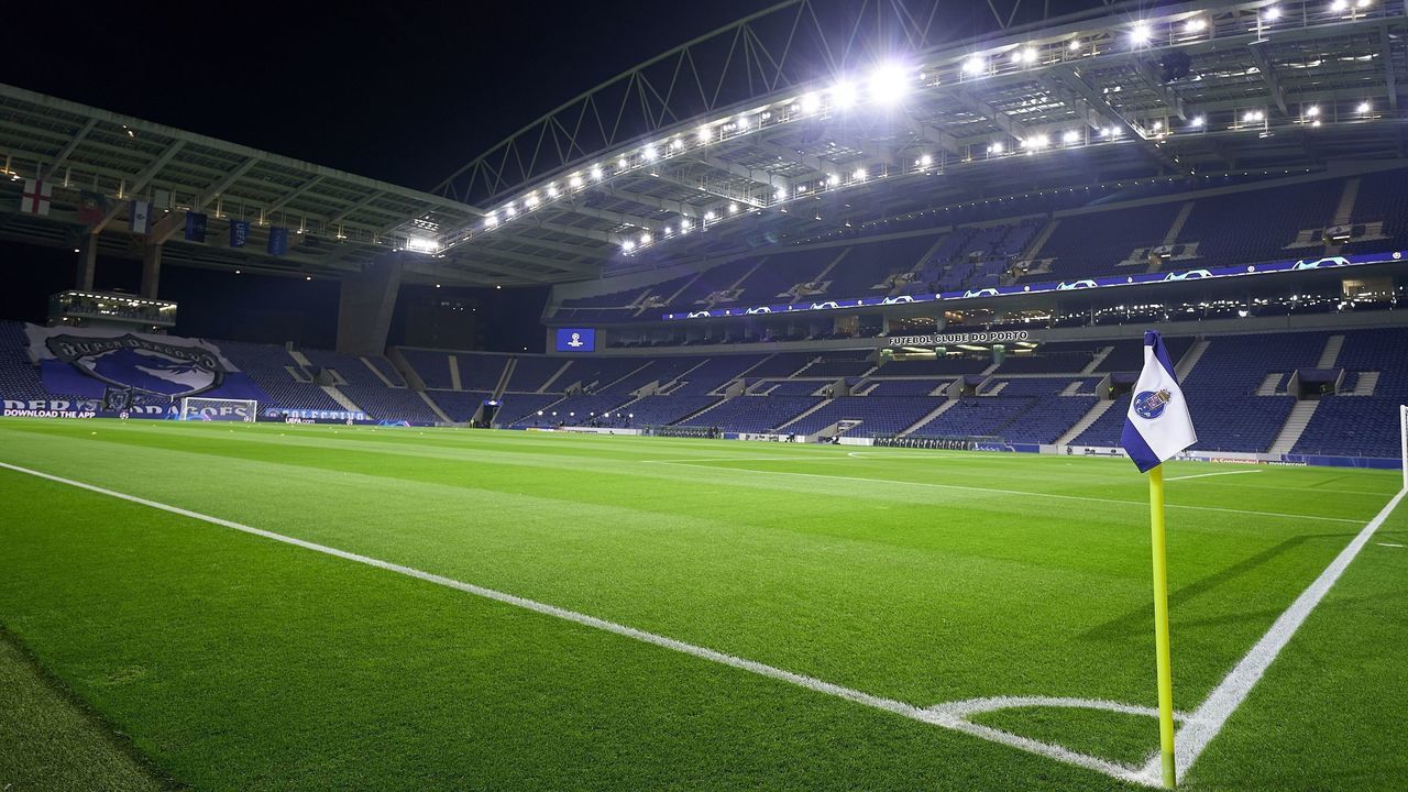 PORTO, PORTUGAL - DECEMBER 01: A general view inside the stadium prior to the UEFA Champions League Group C stage match between FC Porto and Manchester City at Estadio do Dragao on December 01, 2020 in Porto, Portugal. Sporting stadiums around Portugal remain under strict restrictions due to the Coronavirus Pandemic as Government social distancing laws prohibit fans inside venues resulting in games being played behind closed doors.