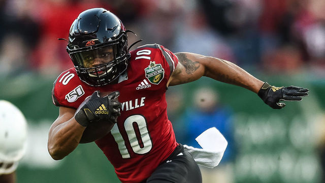 NASHVILLE, TN - DECEMBER 30: Louisville Cardinals running back Javian Hawkins (10) runs the ball during the Music City Bowl game against the Mississippi State Bulldogs on December 30, 2019, at Nissan Stadium in Nashville, TN.