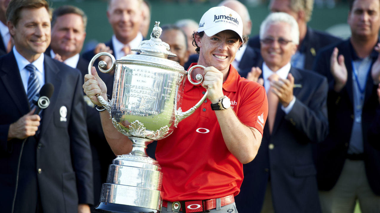 Golf: PGA Championship: Rory McIlroy victorious, holding Rodman Wanamaker Trophy after winning tournament on Sunday at Ocean Course of Kiawah Island Golf Resort. Kiawah Island, SC 8/12/2012 CREDIT: Andrew Hancock (Set Number: X155145 TK4 R13 F69 )