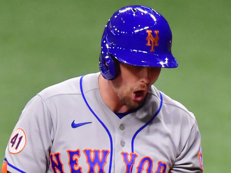 Michael Conforto and Jeff McNeil depart Mets game with injuries