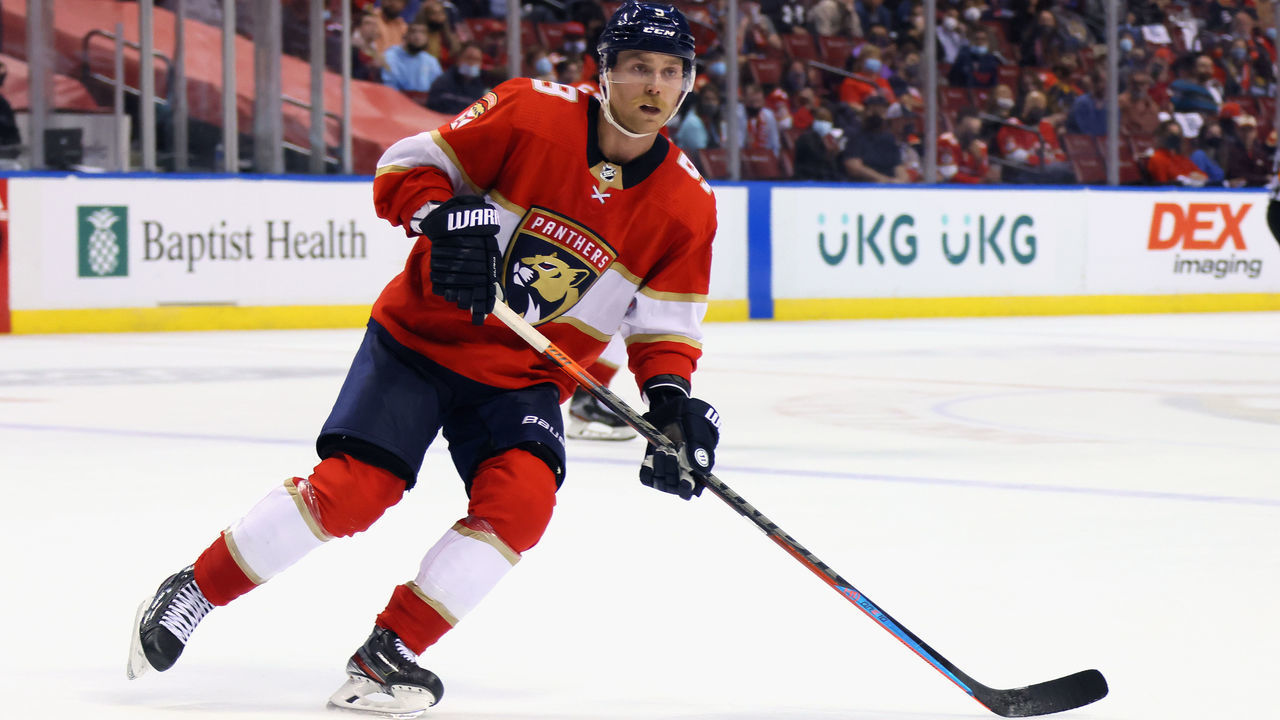 SUNRISE, FLORIDA - MAY 16: Sam Bennett #9 of the Florida Panthers skates against the Tampa Bay Lightning in Game One of the First Round of the 2021 Stanley Cup Playoffs at the BB&T Center on May 16, 2021 in Sunrise, Florida. The Lightning defeated the Panthers 5-4.