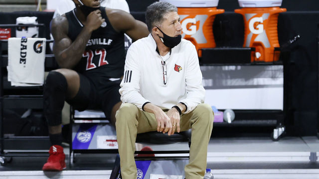 CHESTNUT HILL, MA - JANUARY 02: Louisville Cardinals assistant coach Dino Gaudio during a game between the Boston College Eagles and the Louisville Cardinals on January 2, 2021, at Conte Forum in Chestnut Hill, Massachusetts.