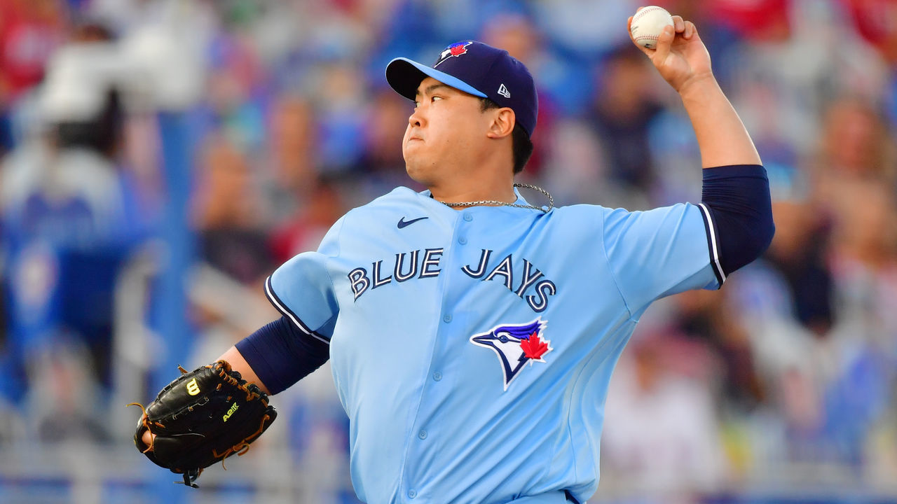 DUNEDIN, FLORIDA - MAY 18: Hyun Jin Ryu #99 of the Toronto Blue Jays delivers a pitch to the Boston Red Sox in the first inning at TD Ballpark on May 18, 2021 in Dunedin, Florida.