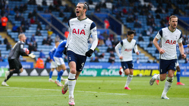 LEICESTER, ENGLAND - MAY 23: Gareth Bale of Tottenham Hotspur celebrates after scoring his team's third goal during the Premier League match between Leicester City and Tottenham Hotspur at The King Power Stadium on May 23, 2021 in Leicester, England. A limited number of fans will be allowed into Premier League stadiums as Coronavirus restrictions begin to ease in the UK.