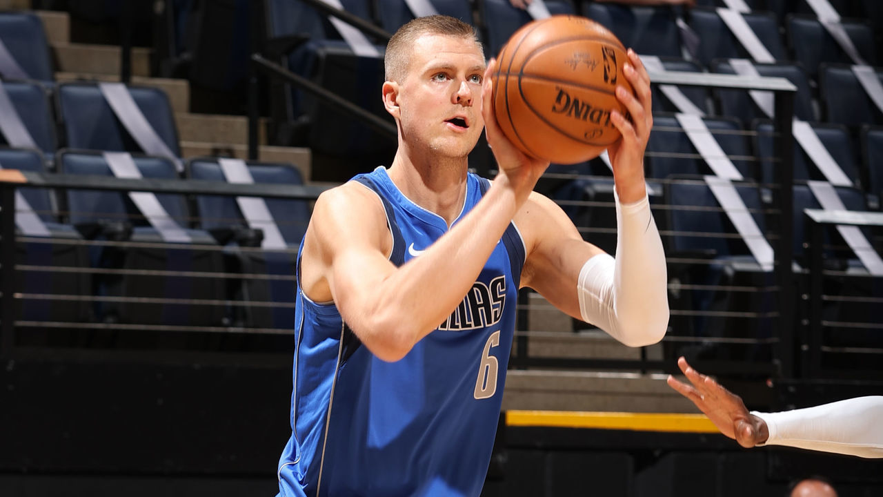 MINNEAPOLIS, MN - MAY 16: Kristaps Porzingis #6 of the Dallas Mavericks shoots the ball during the game against the Minnesota Timberwolves on May 16, 2021 at Target Center in Minneapolis, Minnesota. Mandatory Copyright Notice: Copyright 2021 NBAE