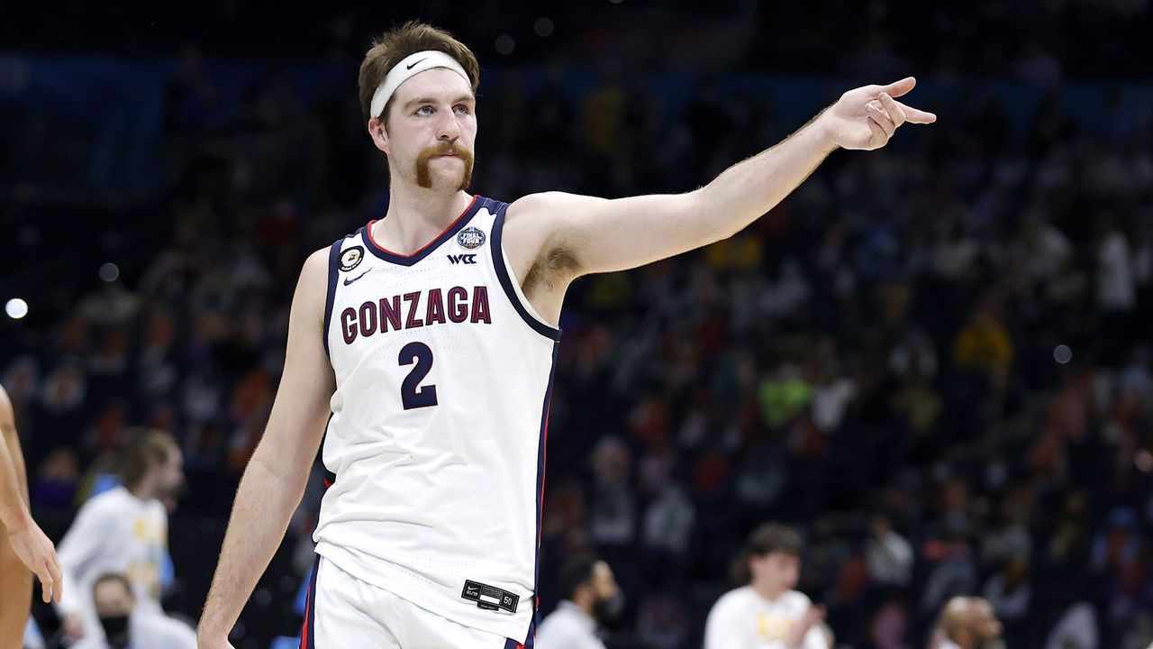 INDIANAPOLIS, INDIANA - APRIL 05: Drew Timme #2 of the Gonzaga Bulldogs reacts during the first half in the National Championship game of the 2021 NCAA Men's Basketball Tournament against the Baylor Bears at Lucas Oil Stadium on April 05, 2021 in Indianapolis, Indiana.