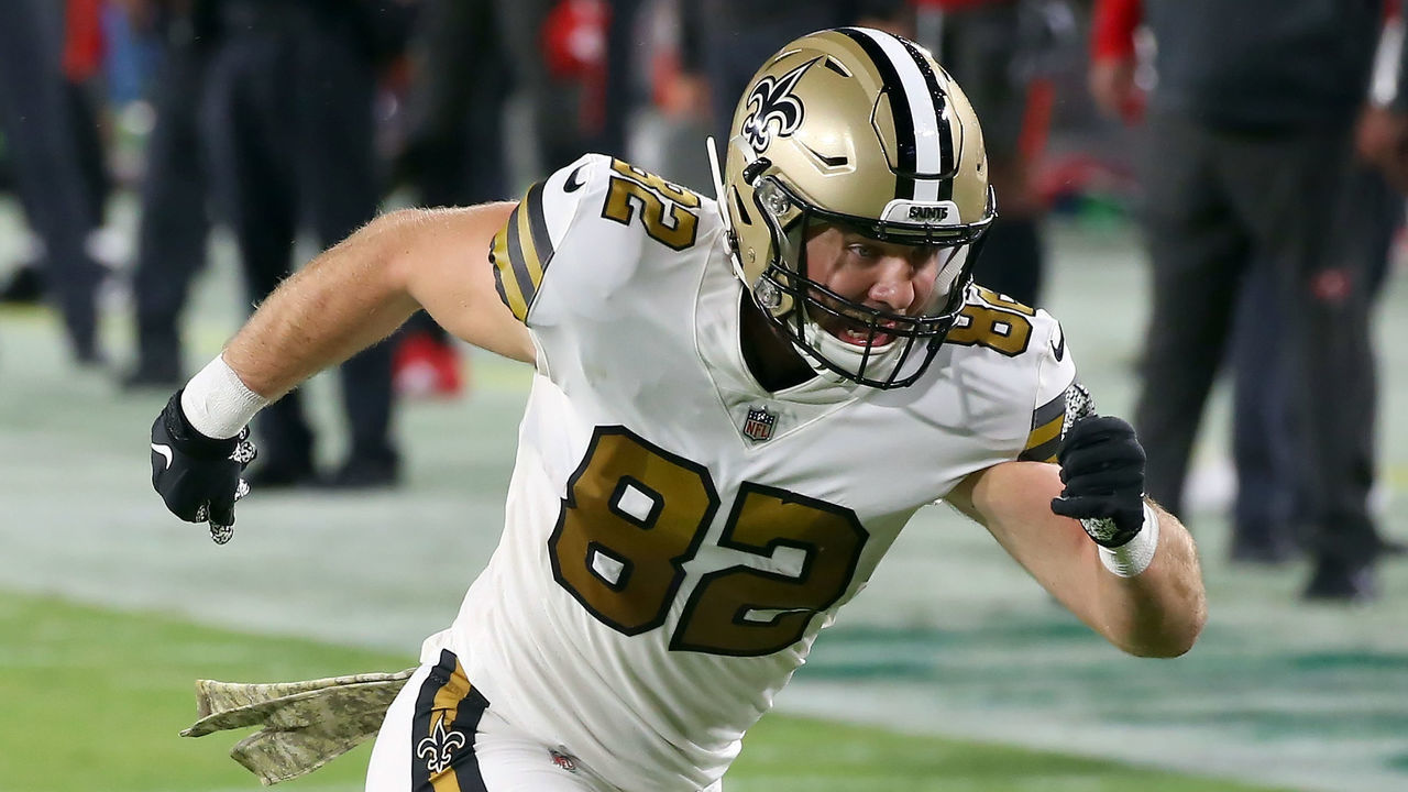 TAMPA, FL - NOVEMBER 08: Adam Trautman (82) of the Saints goes out for a pass during the regular season game between the New Orleans Saints and the Tampa Bay Buccaneers on November 08, 2020 at Raymond James Stadium in Tampa, Florida.