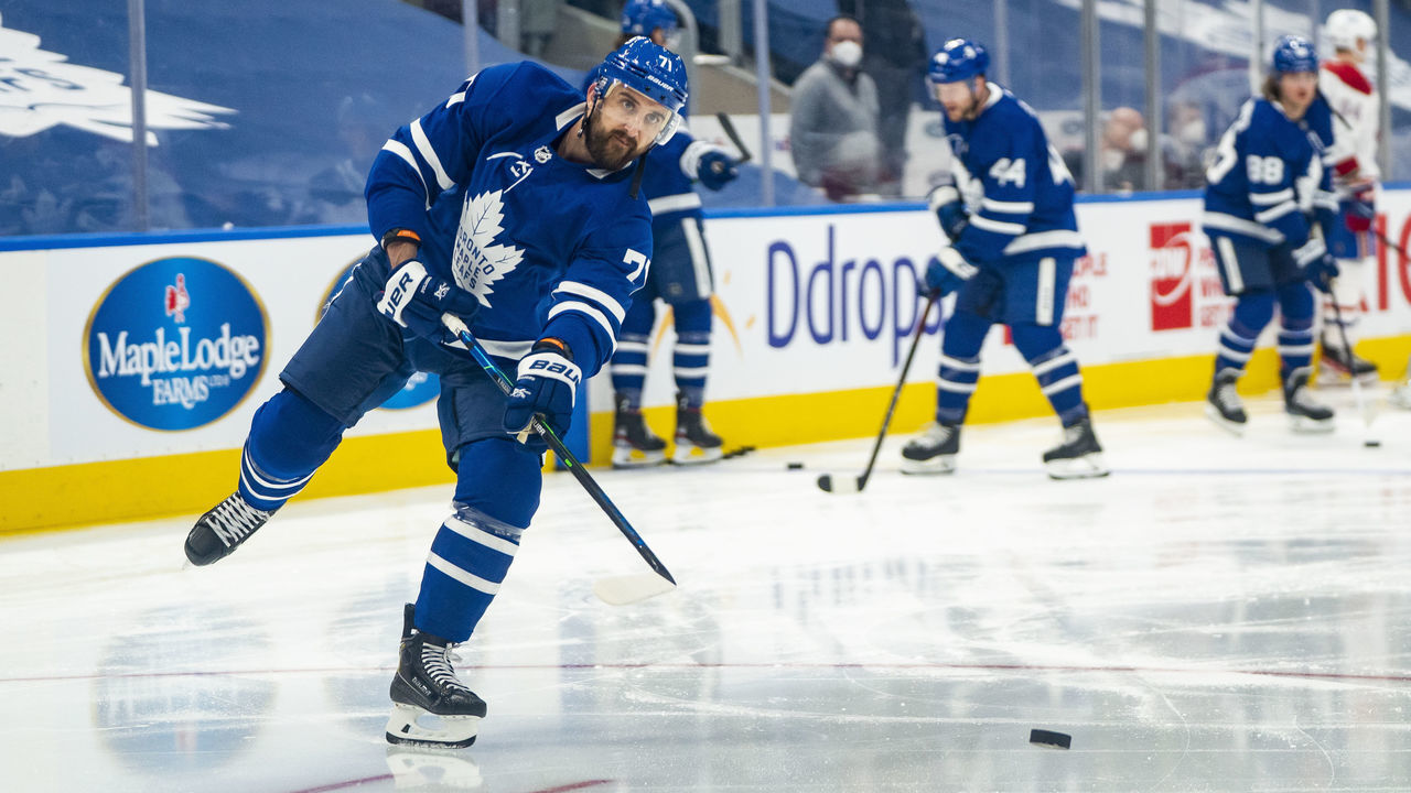 TORONTO, ON - MAY 22: Nick Foligno #71 of the Toronto Maple Leafs warms up before facing the Montreal Canadiens in Game Two of the First Round of the 2021 Stanley Cup Playoffs at the Scotiabank Arena on May 22, 2021 in Toronto, Ontario, Canada.