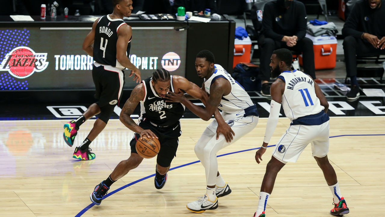 How The Mavs' Giant Lineup Stumped The Clippers In Game 5 | TheScore.com