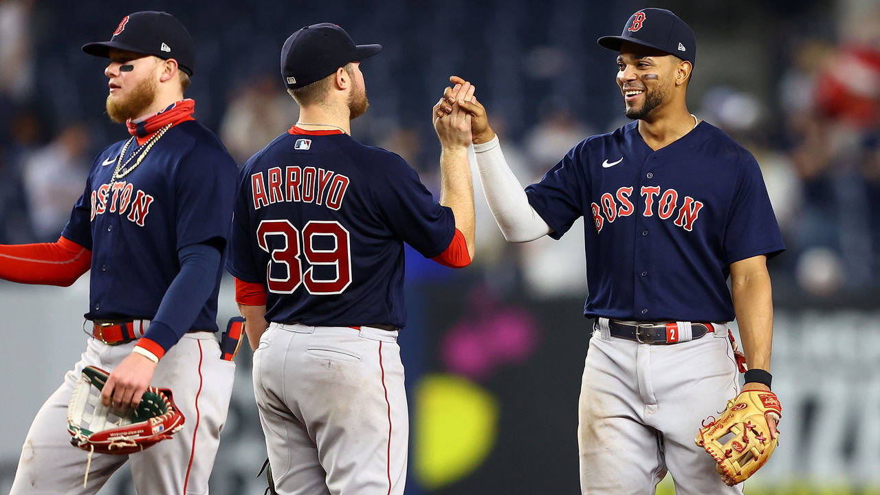 Rivalry renewed: Red Sox stop slide in Bronx, beat Yanks 5-2