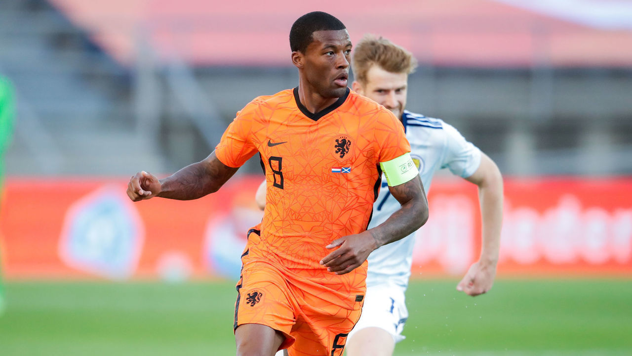 ALMANCIL, PORTUGAL - JUNE 2: Georginio Wijnaldum of Netherlands controlls the ball during the International Friendly match between Netherlands and Scotland at Algarve Stadium on June 2, 2021 in Almancil, Portugal