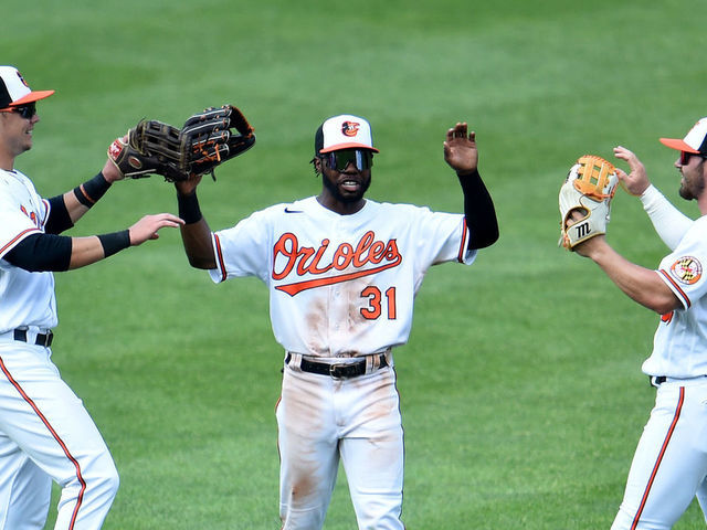 Orioles' Cedric Mullins robs home run then hits game-winning home run