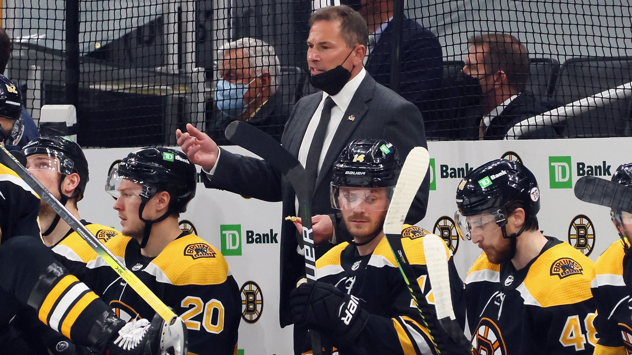 BOSTON, MASSACHUSETTS - MAY 31: Head coach Bruce Cassidy of the Boston Bruins handles the bench during the second period against the New York Islanders in Game Two of the Second Round of the 2021 Stanley Cup Playoffs at the TD Garden on May 31, 2021 in Boston, Massachusetts.