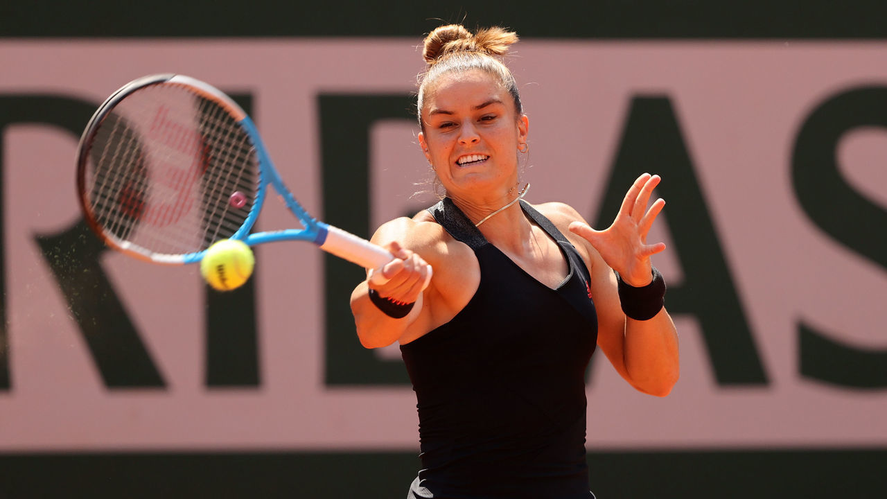 PARIS, FRANCE - JUNE 09: Maria Sakkari of Greece hits a forehand during her Ladies Singles Quarter-Final match against Iga Swiatek of Poland on Day Eleven of the 2021 French Open at Roland Garros on June 09, 2021 in Paris, France.