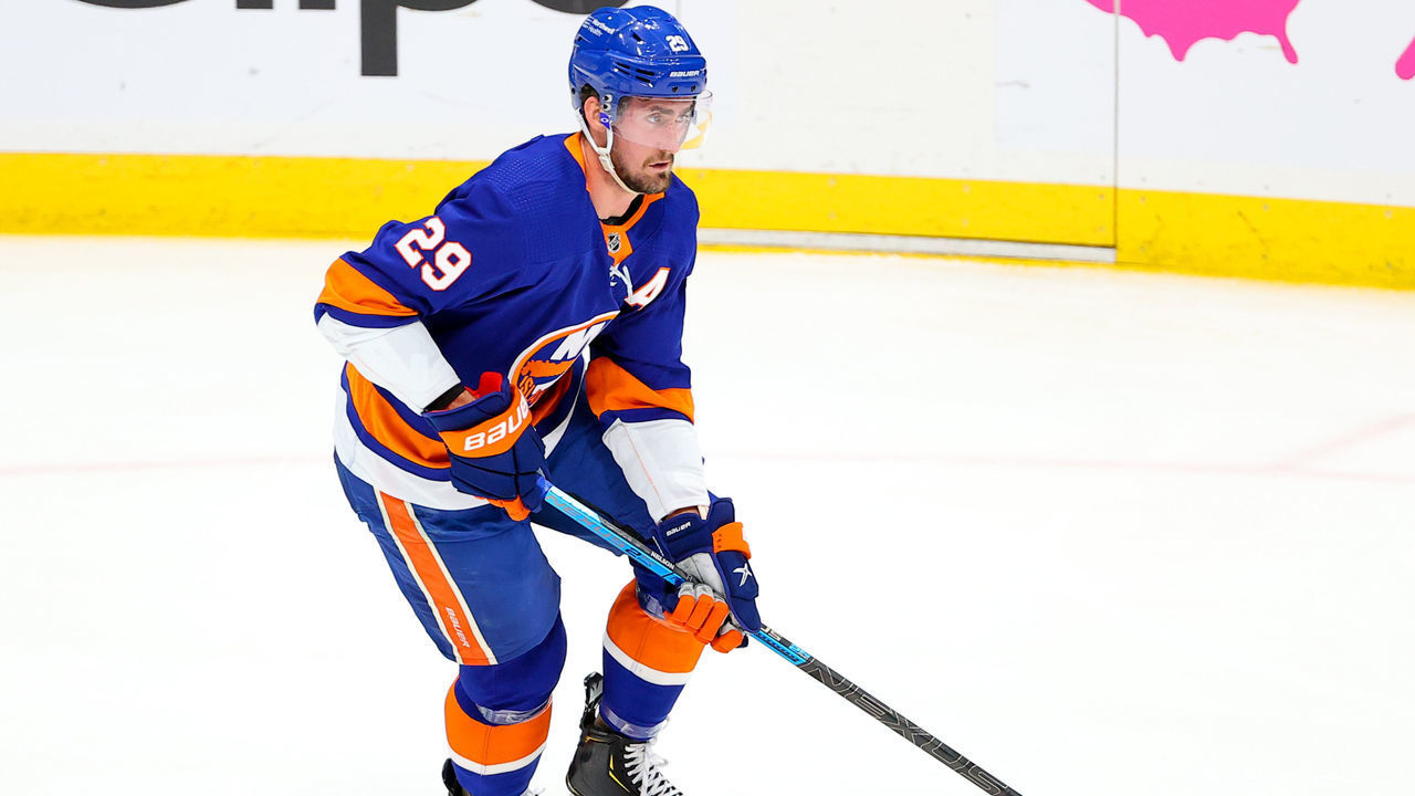 UNIONDALE, NY - JUNE 05: New York Islanders center Brock Nelson (29) during the Stanley Cup Playoffs Second Round game 4 between the Boston Bruins and the New York Islanders on June 5, 2021 at Nassau Veterans Memorial Coliseum in Uniondale, NY.