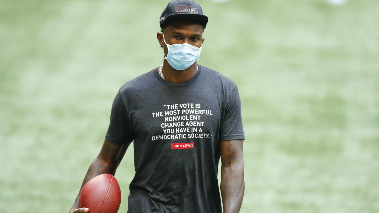 ATLANTA, GA - SEPTEMBER 27: Julio Jones #11 of the Atlanta Falcons looks on prior to an NFL game against the Chicago Bears at Mercedes-Benz Stadium on September 27, 2020 in Atlanta, Georgia.
