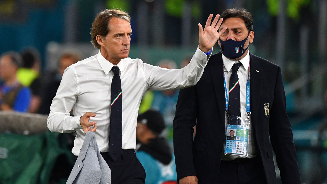 ROME, ITALY - JUNE 11: Roberto Mancini, Head Coach of Italy acknowledges the fans after the UEFA Euro 2020 Championship Group A match between Turkey and Italy at the Stadio Olimpico on June 11, 2021 in Rome, Italy.