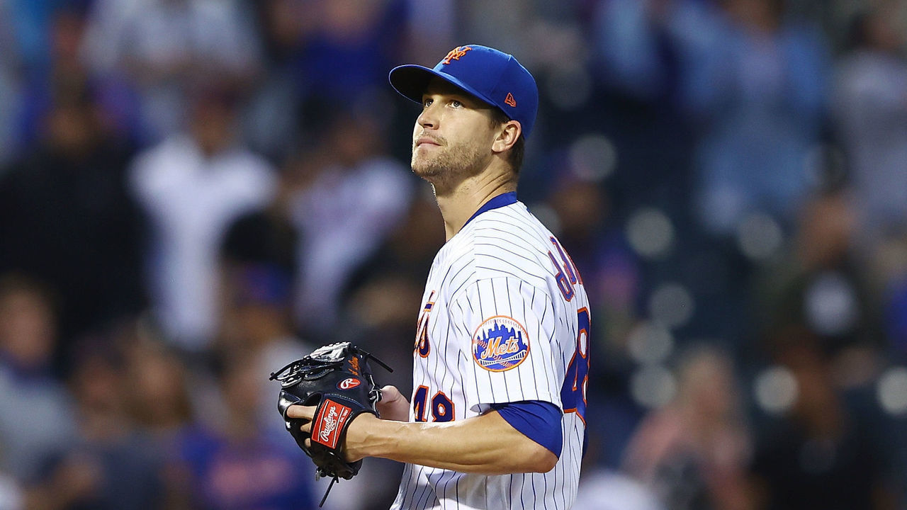 NEW YORK, NEW YORK - JUNE 11: Jacob deGrom #48 of the New York Mets looks on during the fourth inning against the San Diego Padres at Citi Field on June 11, 2021 in New York City.