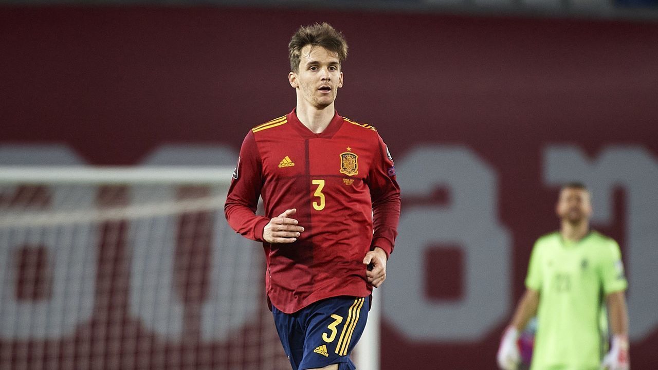 TBILISI, GEORGIA - MARCH 28: Diego Llorente of Spain runs with the ball during the FIFA World Cup 2022 Qatar qualifying match between Georgia and Spain at Boris Paichadze National Stadium on March 28, 2021 in Tbilisi, Georgia.