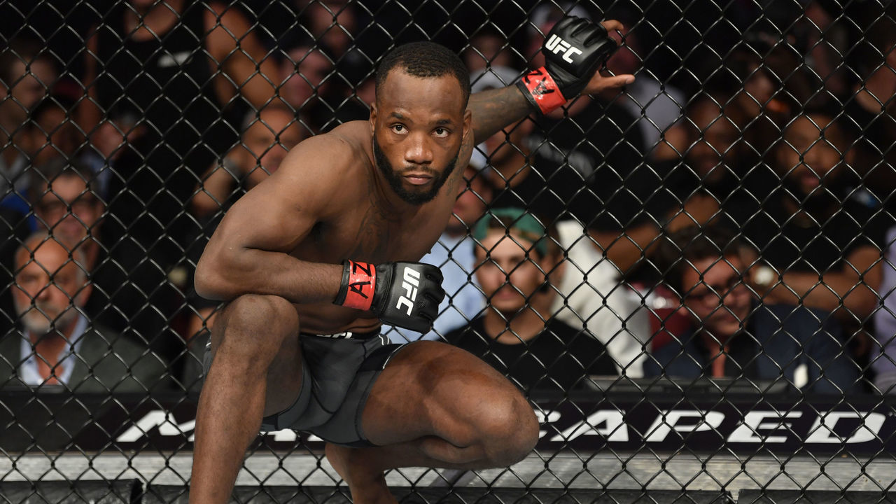 GLENDALE, ARIZONA - JUNE 12: Leon Edwards of Jamaica prepares to fight Nate Diaz in their welterweight fight during the UFC 263 event at Gila River Arena on June 12, 2021 in Glendale, Arizona.