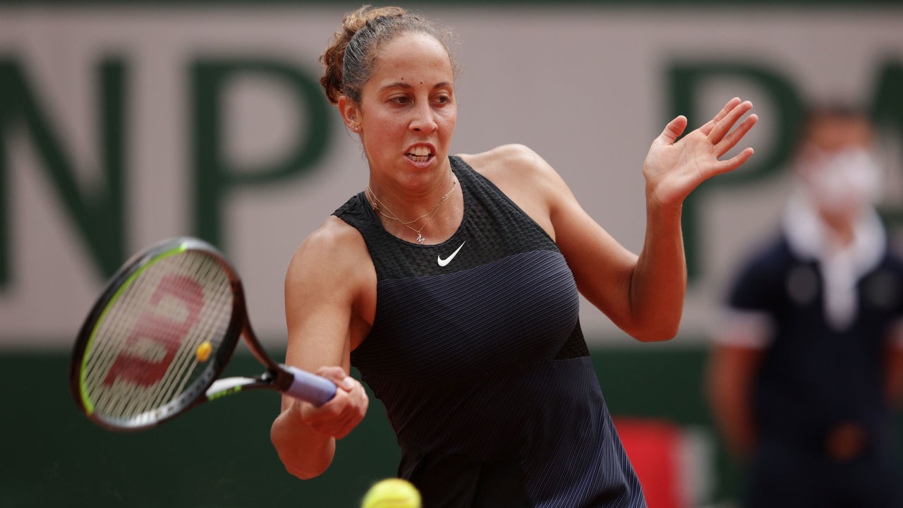 PARIS, FRANCE - JUNE 04: Madison Keys of USA plays a forehand during her Women's Singles third round match against Victoria Azarenka of Belaruson day six of the 2021 French Open at Roland Garros on June 04, 2021 in Paris, France.