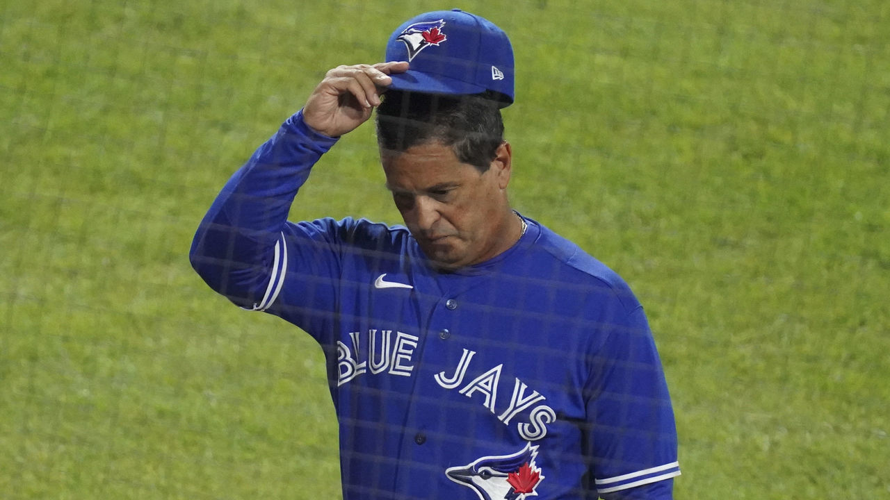 CHICAGO, ILLINOIS - JUNE 08: Manager Charlie Montoyo #25 of the Toronto Blue Jays walks on the field during the seventh inning of a game against the Chicago White Sox at Guaranteed Rate Field on June 08, 2021 in Chicago, Illinois.