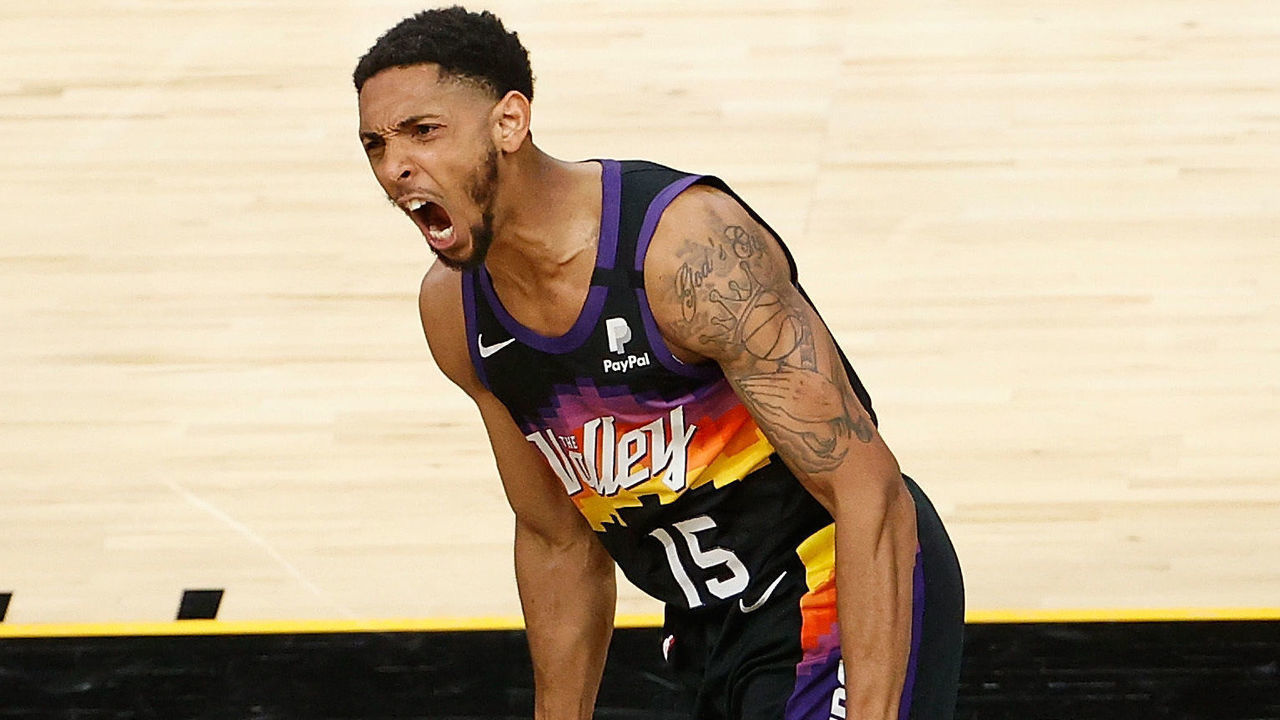PHOENIX, ARIZONA - JUNE 01: Cameron Payne #15 of the Phoenix Suns reacts after scoring against the Los Angeles Lakers during the second half in Game Five of the Western Conference first-round playoff series at Phoenix Suns Arena on June 01, 2021 in Phoenix, Arizona.