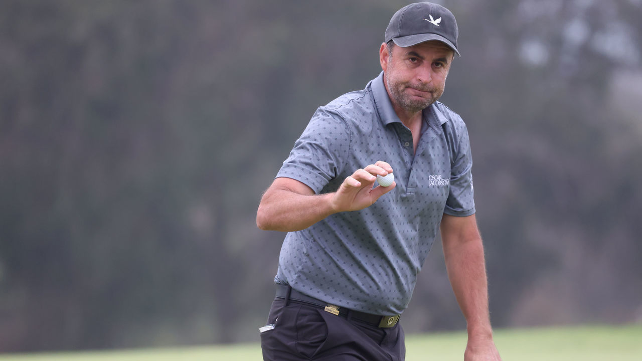 SAN DIEGO, CALIFORNIA - JUNE 18: Richard Bland of England waves after making birdie on the 13th hole during the second round of the 2021 U.S. Open at Torrey Pines Golf Course (South Course) on June 18, 2021 in San Diego, California.