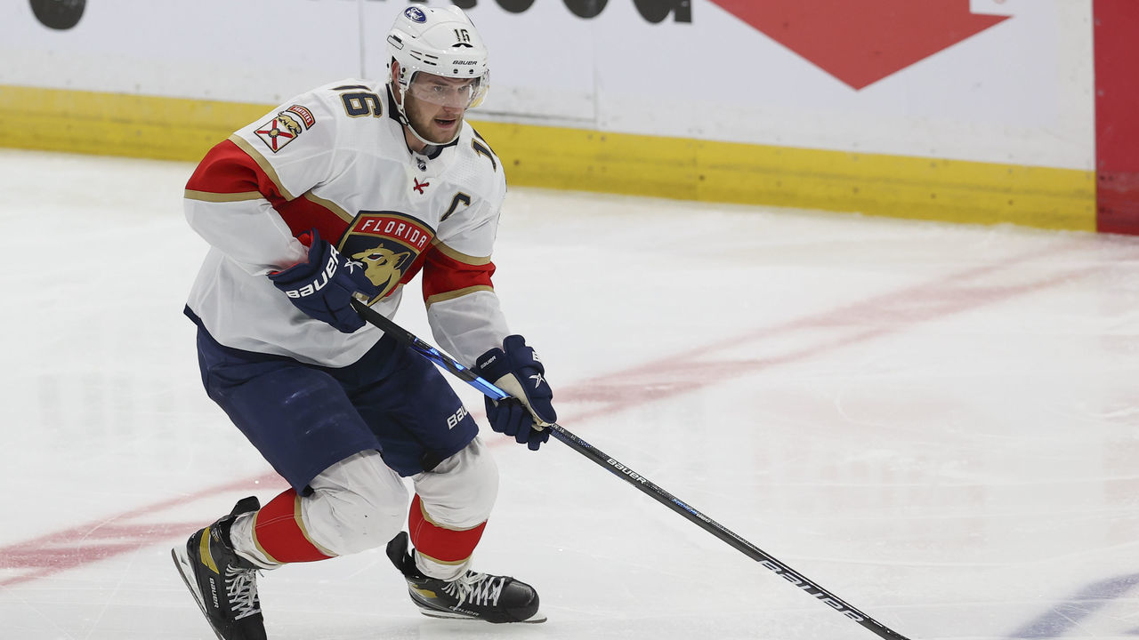 TAMPA, FL - MAY 26: Florida Panthers center Aleksander Barkov (16) skates with the puck during Game 6 of the First Round of the NHL Play-offs between the Florida Panthers and Tampa Bay Lightning on May 26, 2021 at Amalie Arena in Tampa, FL.
